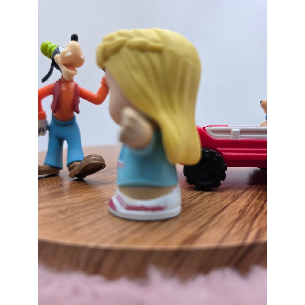 Fisher Price Little People Barbie Figures Vintage Red Pull Wagon 2000s Toy Lot - Picture 7 of 16